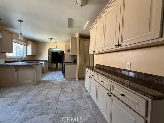 115 S Granada Ave - Photo 7 of 8