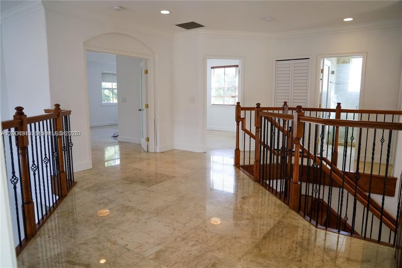 16473 Sw 59th Ter - Photo 4 of 35