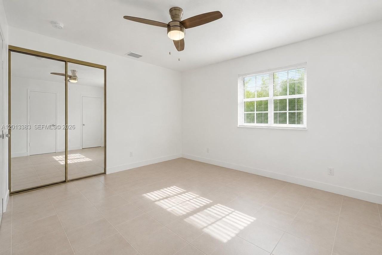 6110 Sw 38th St - Photo 7 of 15