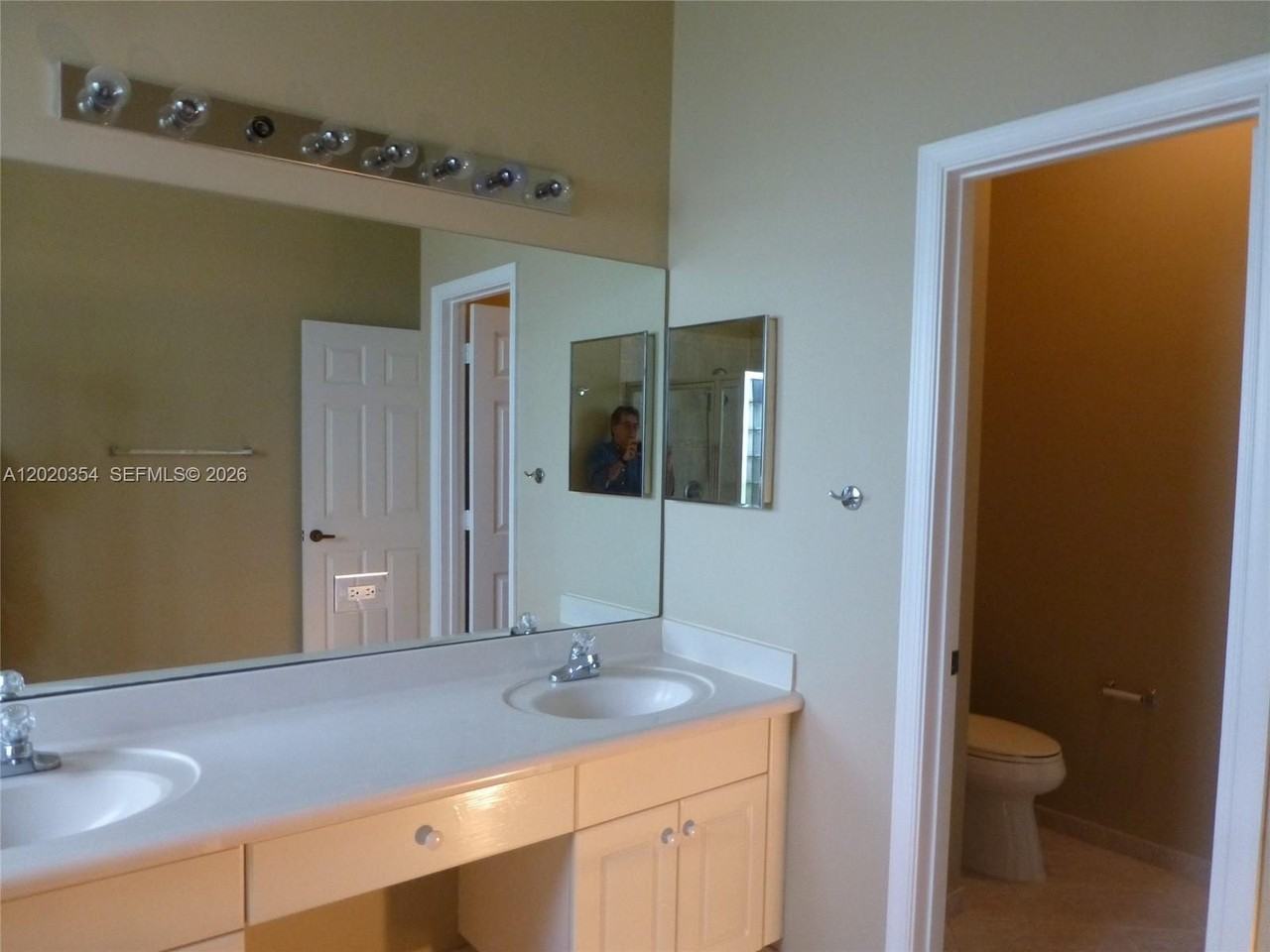 1139 Chenille Cir - Photo 6 of 27