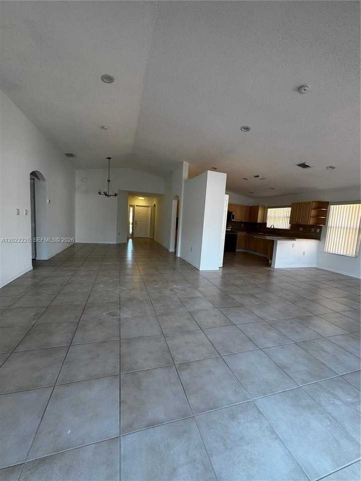 13312 Sw 144th Ter - Photo 5 of 6