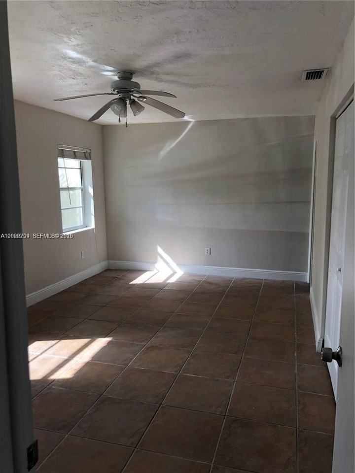 12037 Sw 110th Street Cir S #12037 - Photo 7 of 16