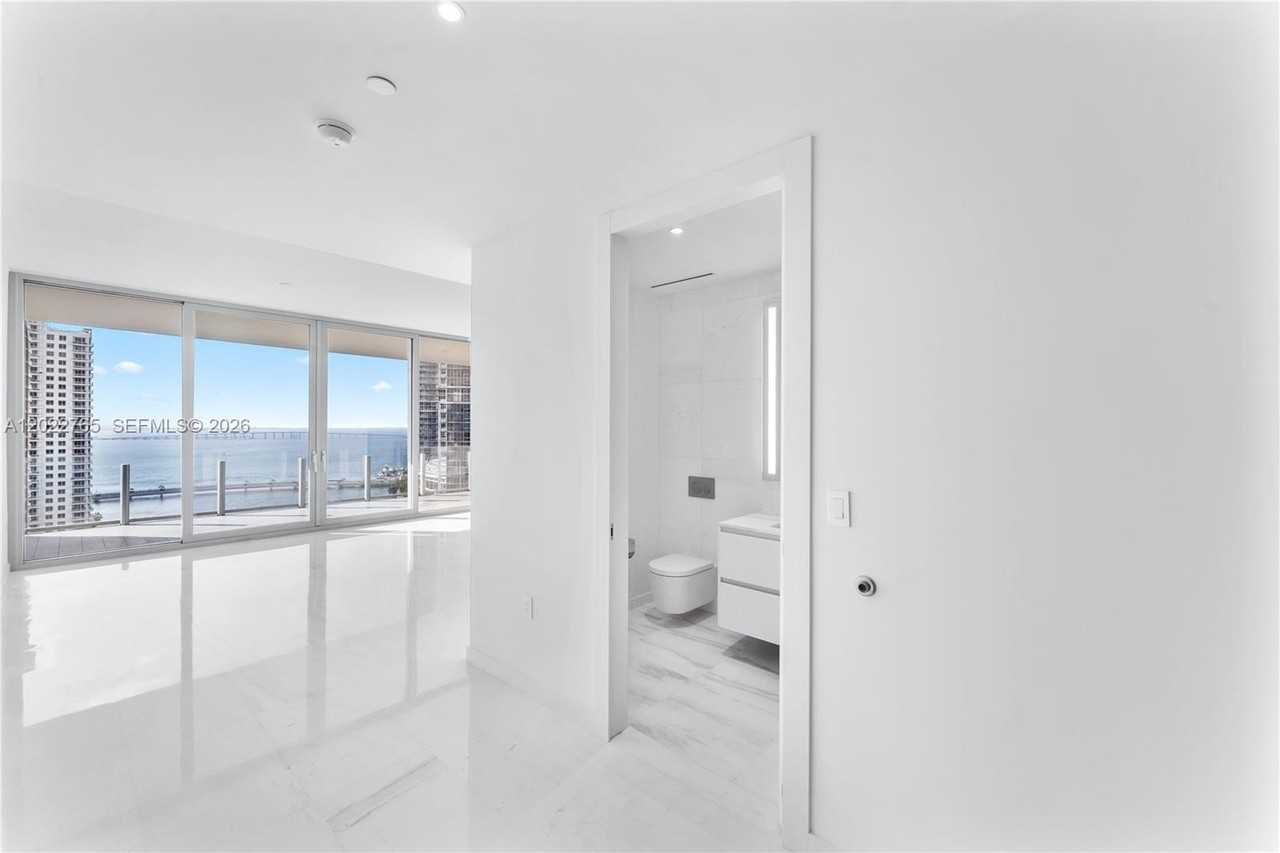 300 Biscayne Boulevard Way #1802 - Photo 5 of 50