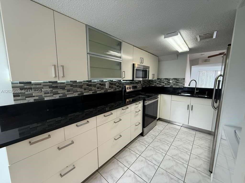 1137 Nw 123rd Ct #610 - Photo 2 of 13