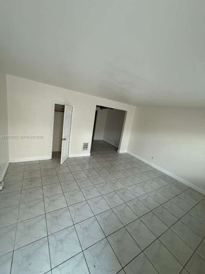 725 83rd St #2 - Photo 3 of 10