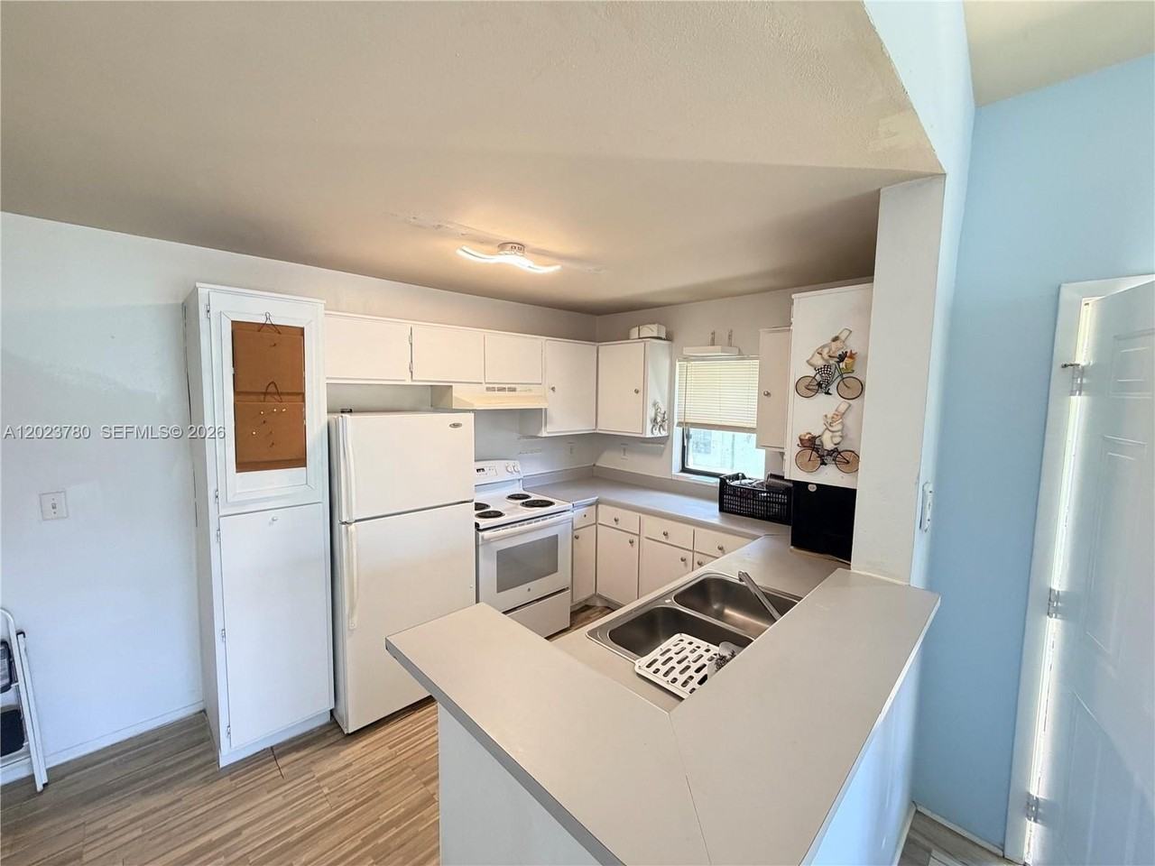 3968 Nw 87th Ave #3968 - Photo 2 of 14