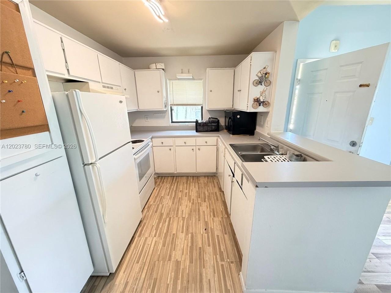3968 Nw 87th Ave #3968 - Photo 3 of 14