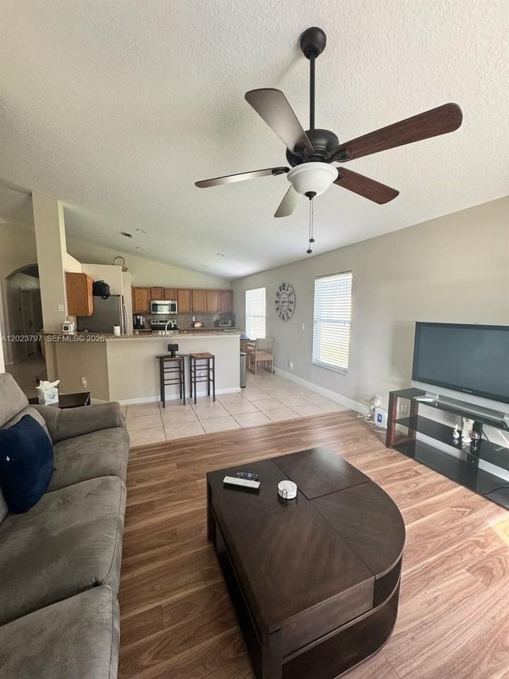156 Preserve Dr #156 - Photo 5 of 18