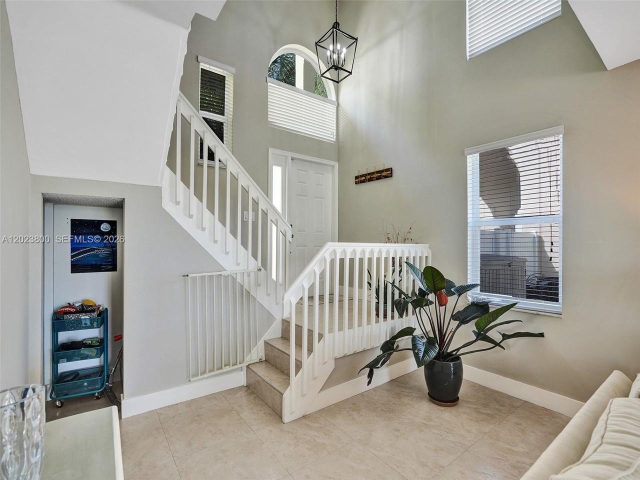 700 Nw 158th Ln - Photo 5 of 40