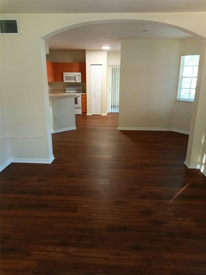 2707 Belmont Ln #1 - Photo 4 of 14