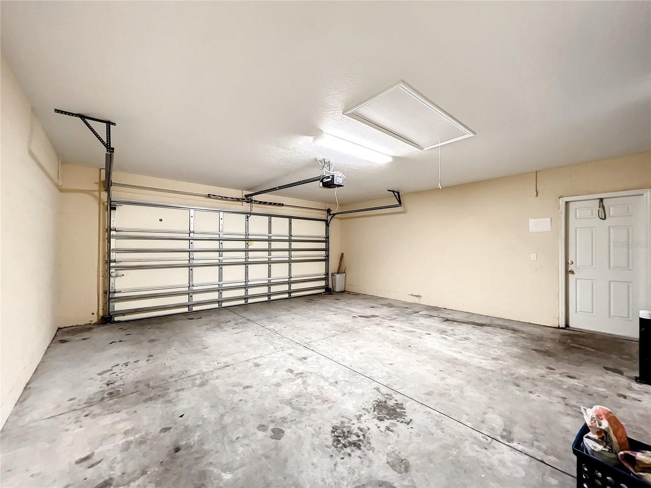 5203 Se 42nd Ct - Photo 5 of 44