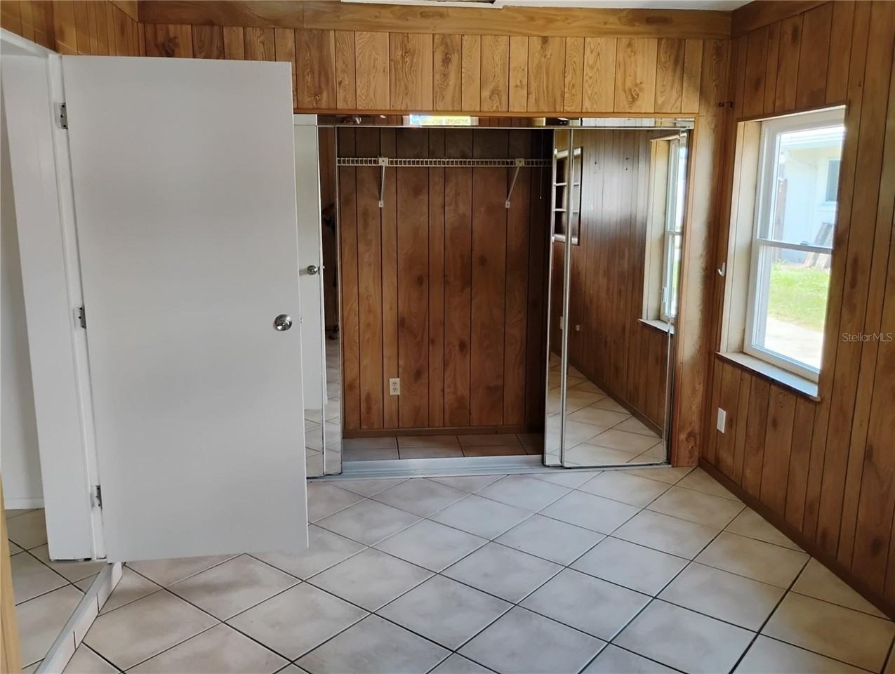 1778 Elm Dr - Photo 7 of 27