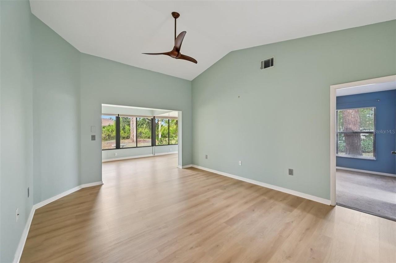 227 Southampton Dr #289 - Photo 4 of 42