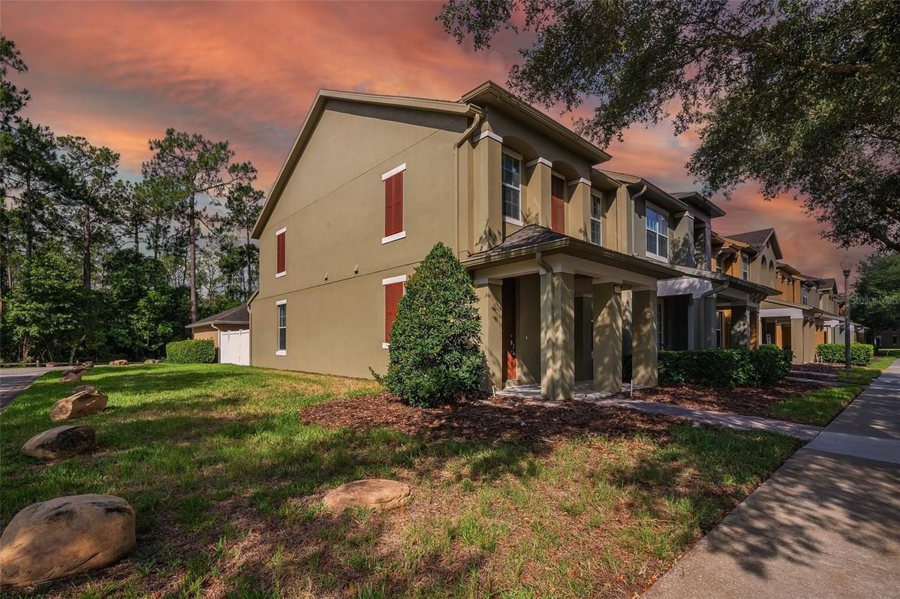 12702 Salomon Cove Dr - Photo 5 of 44