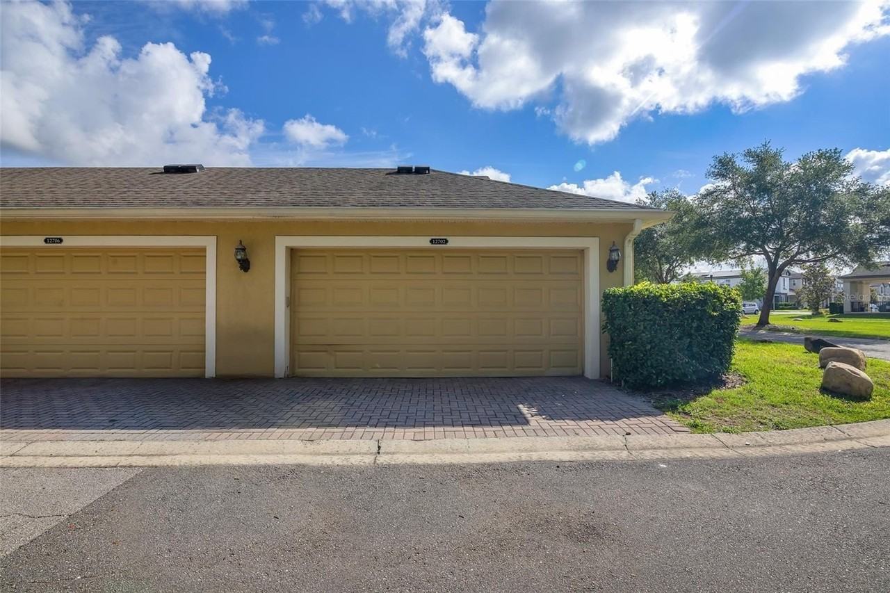 12702 Salomon Cove Dr - Photo 7 of 44
