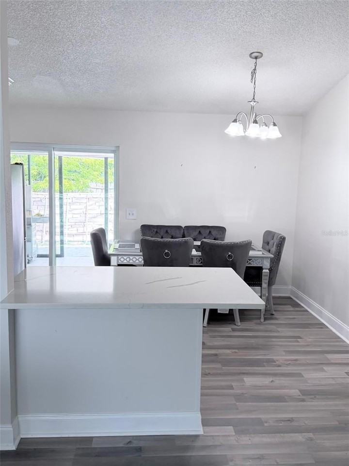 3237 London Ave - Photo 6 of 18