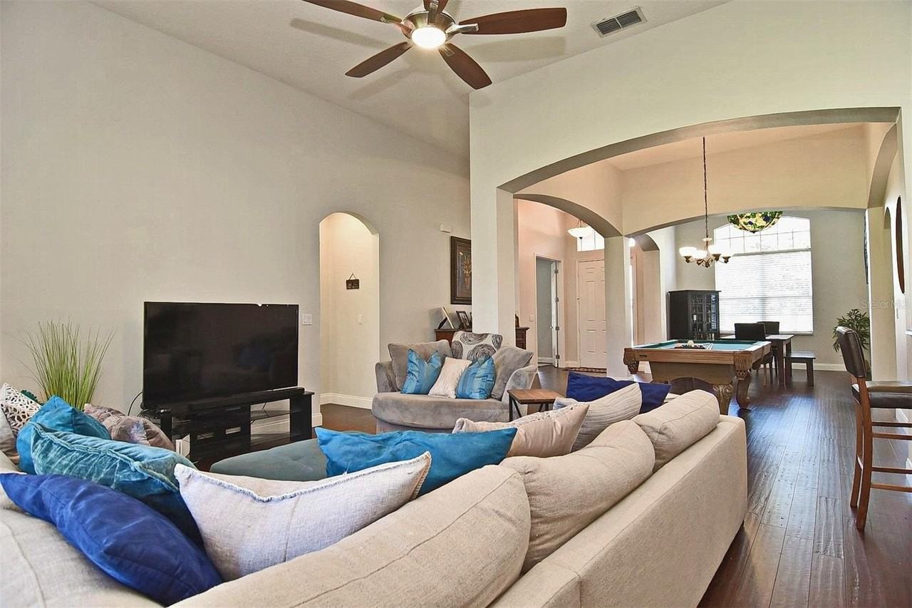 6173 Hedgesparrows Ln - Photo 6 of 42
