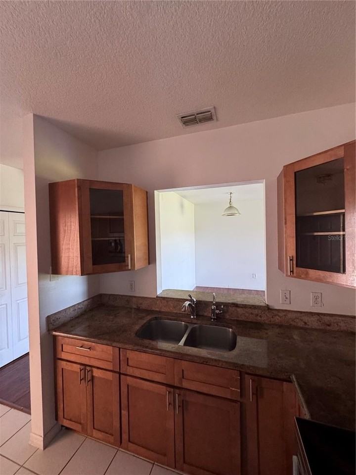 495 Las Cortes Ln #203 - Photo 3 of 14