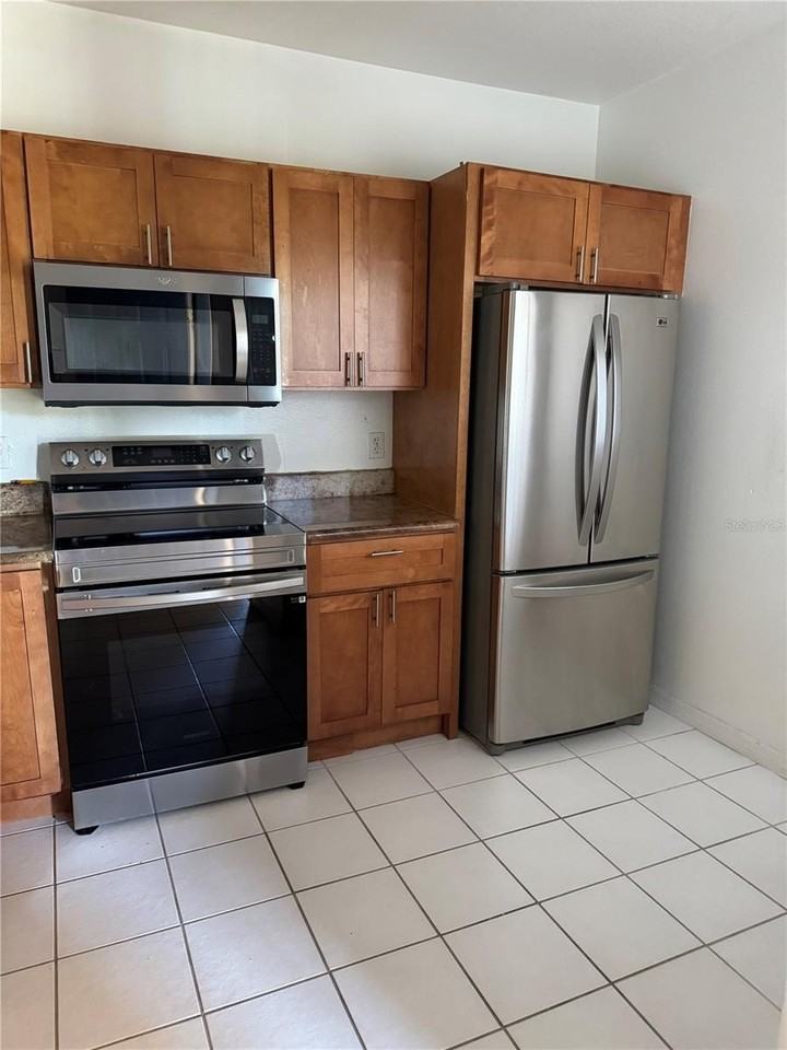 495 Las Cortes Ln #203 - Photo 5 of 14