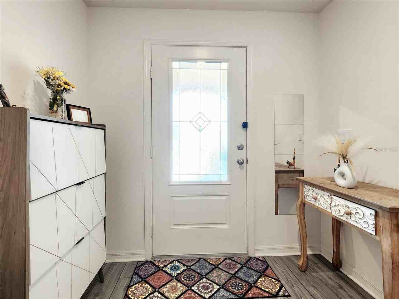 1679 Wynford Cir - Photo 3 of 36