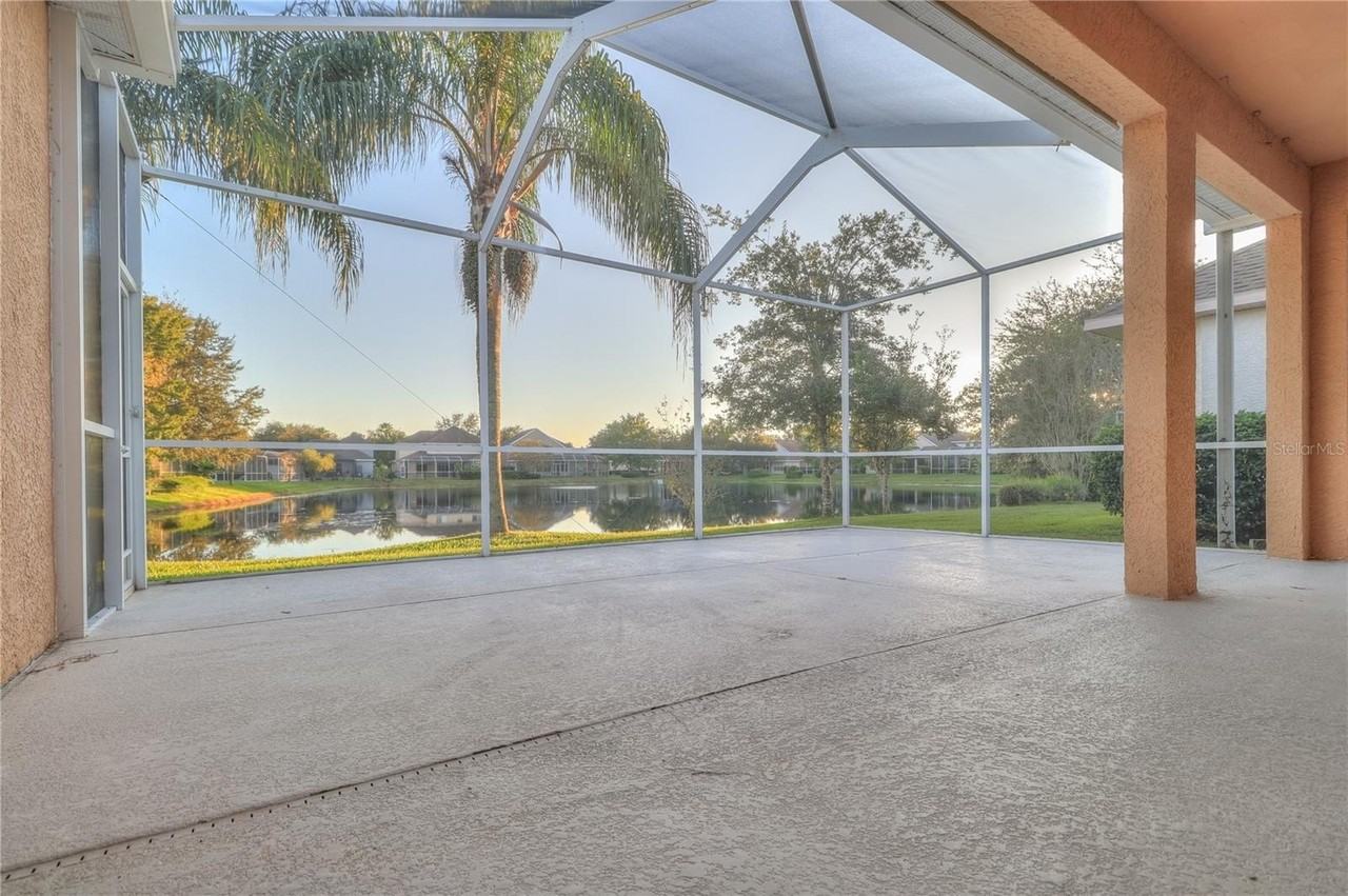 10215 Evergreen Hill Dr - Photo 3 of 50