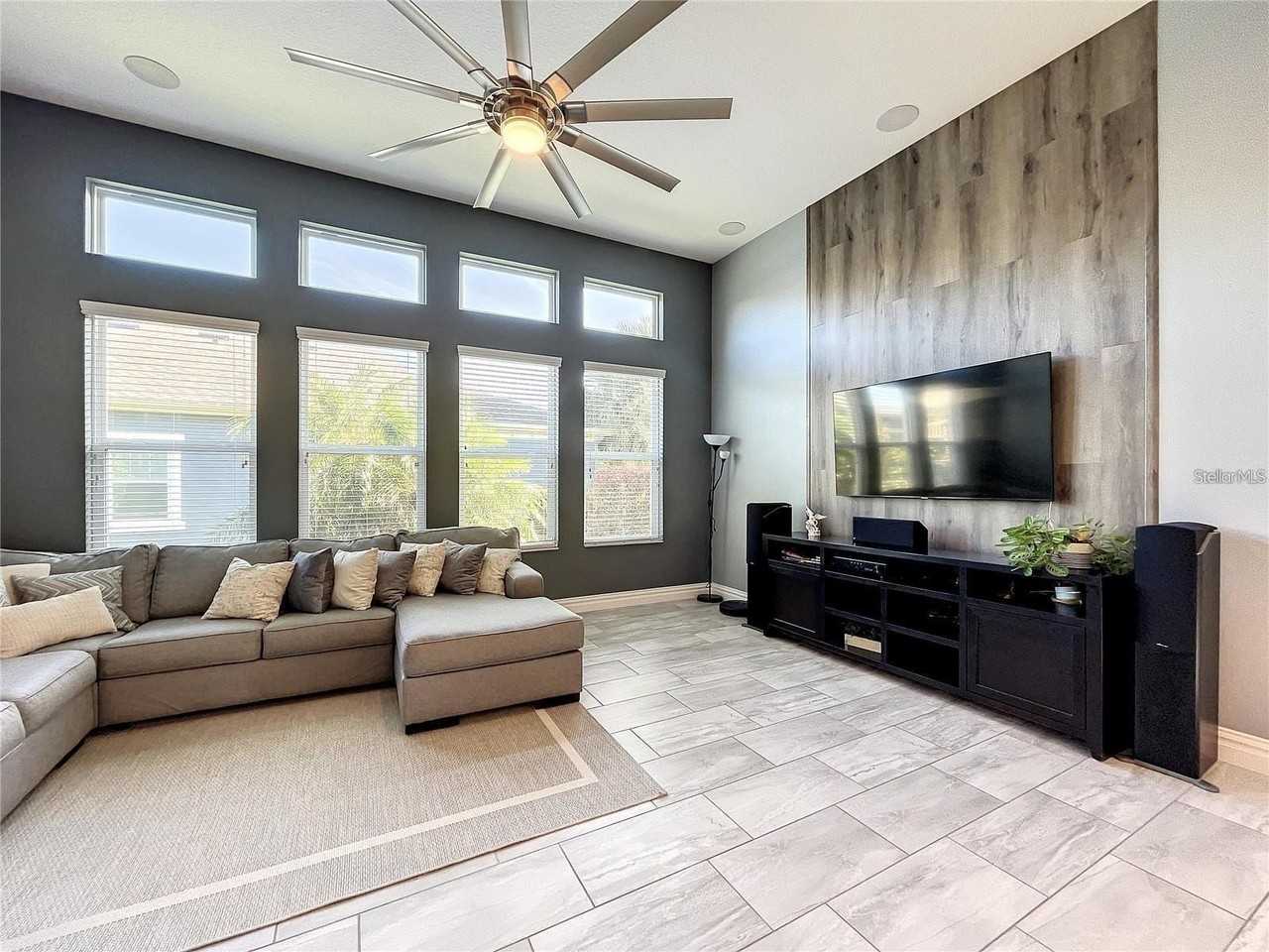 14322 Parkside Ridge Way - Photo 2 of 33