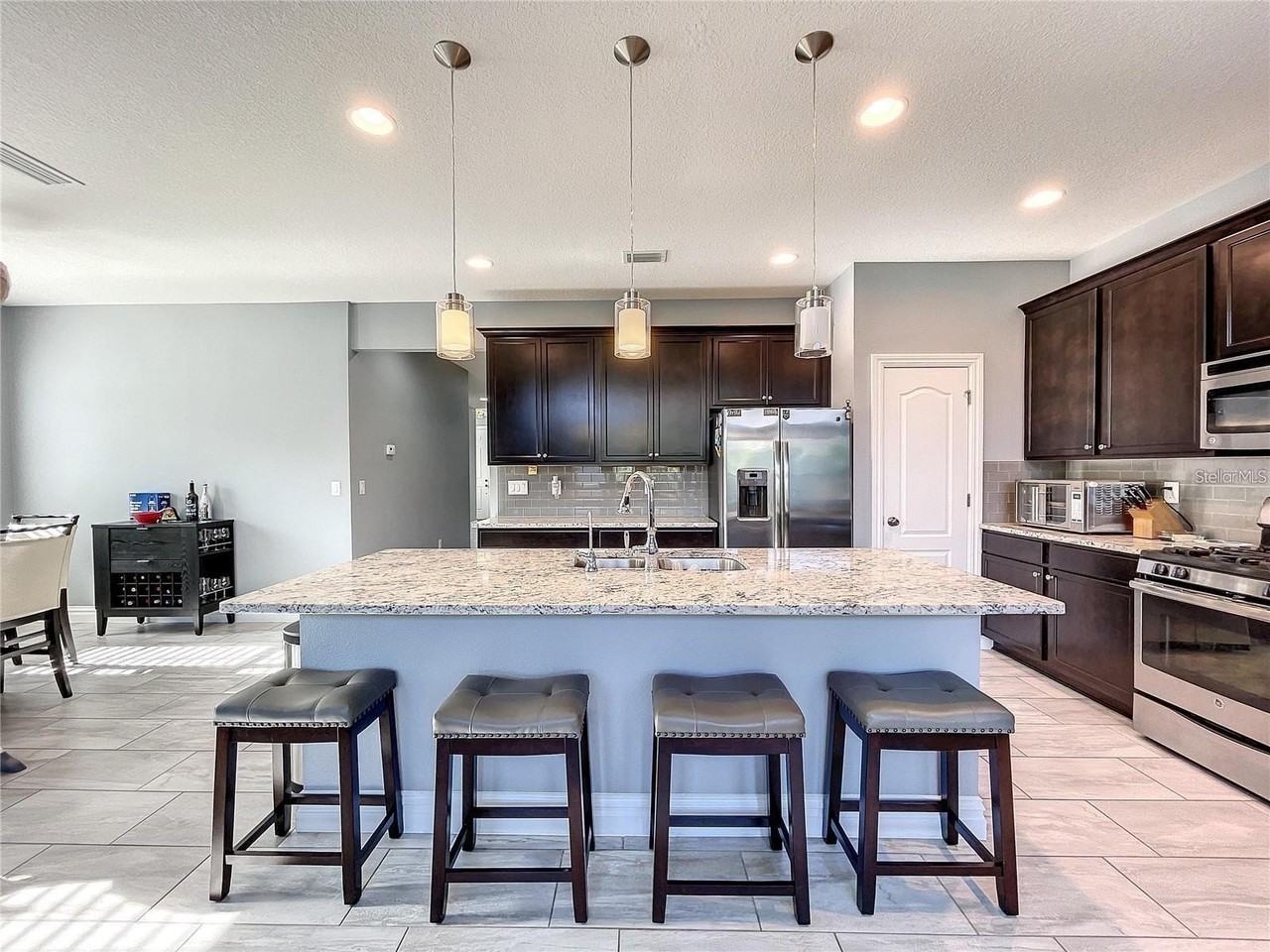 14322 Parkside Ridge Way - Photo 3 of 33