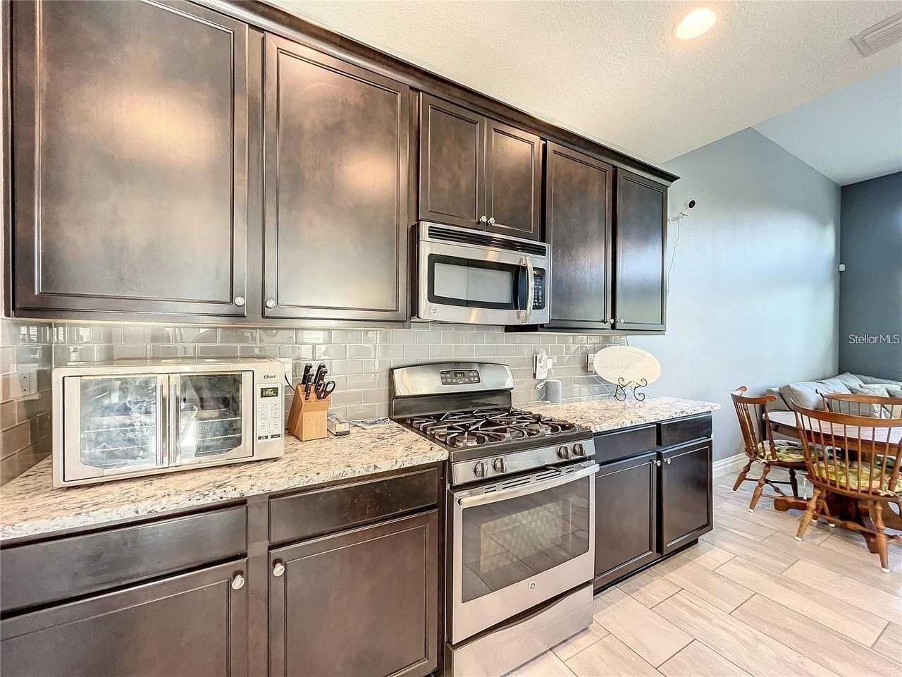 14322 Parkside Ridge Way - Photo 7 of 33