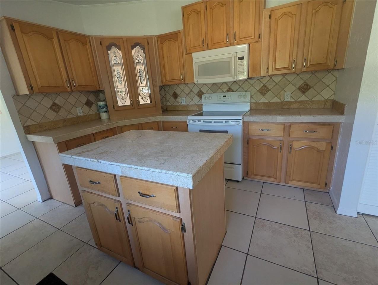4947 Mitchell Rd - Photo 2 of 35