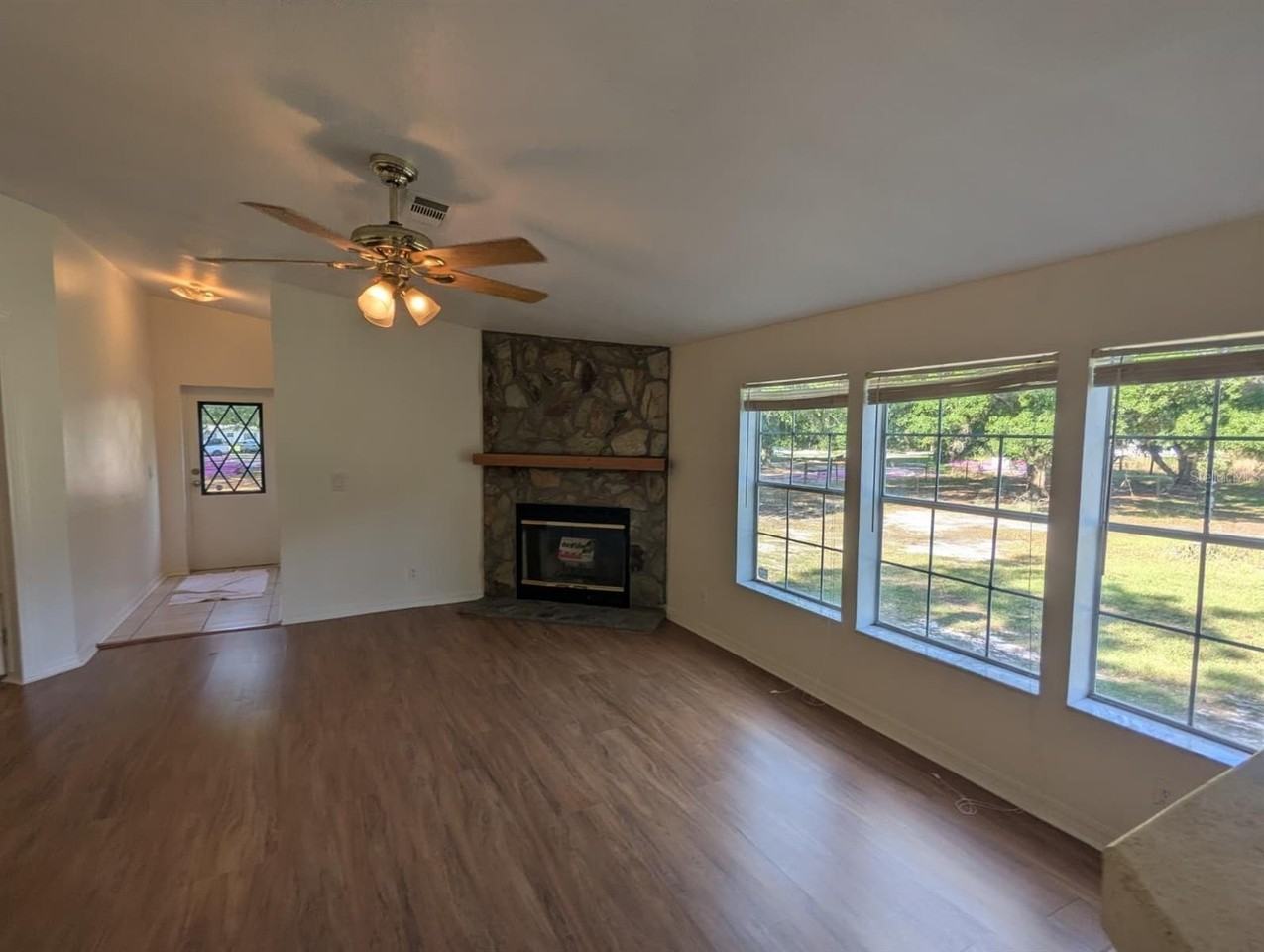 4947 Mitchell Rd - Photo 4 of 35