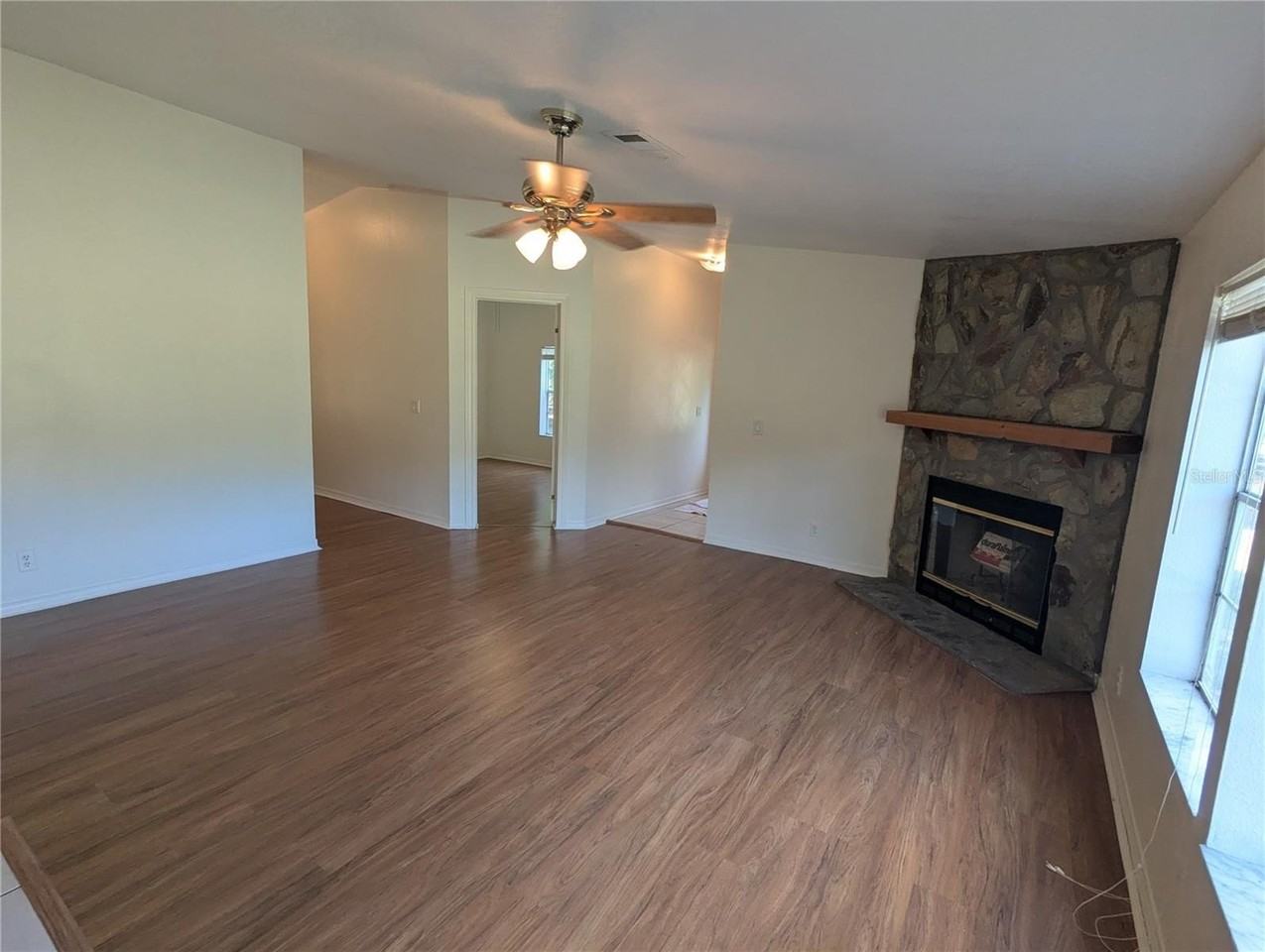 4947 Mitchell Rd - Photo 7 of 35