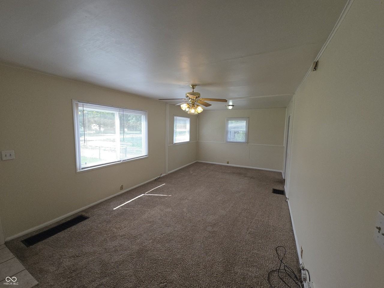 2011 Kessler Blvd North Dr - Photo 5 of 17