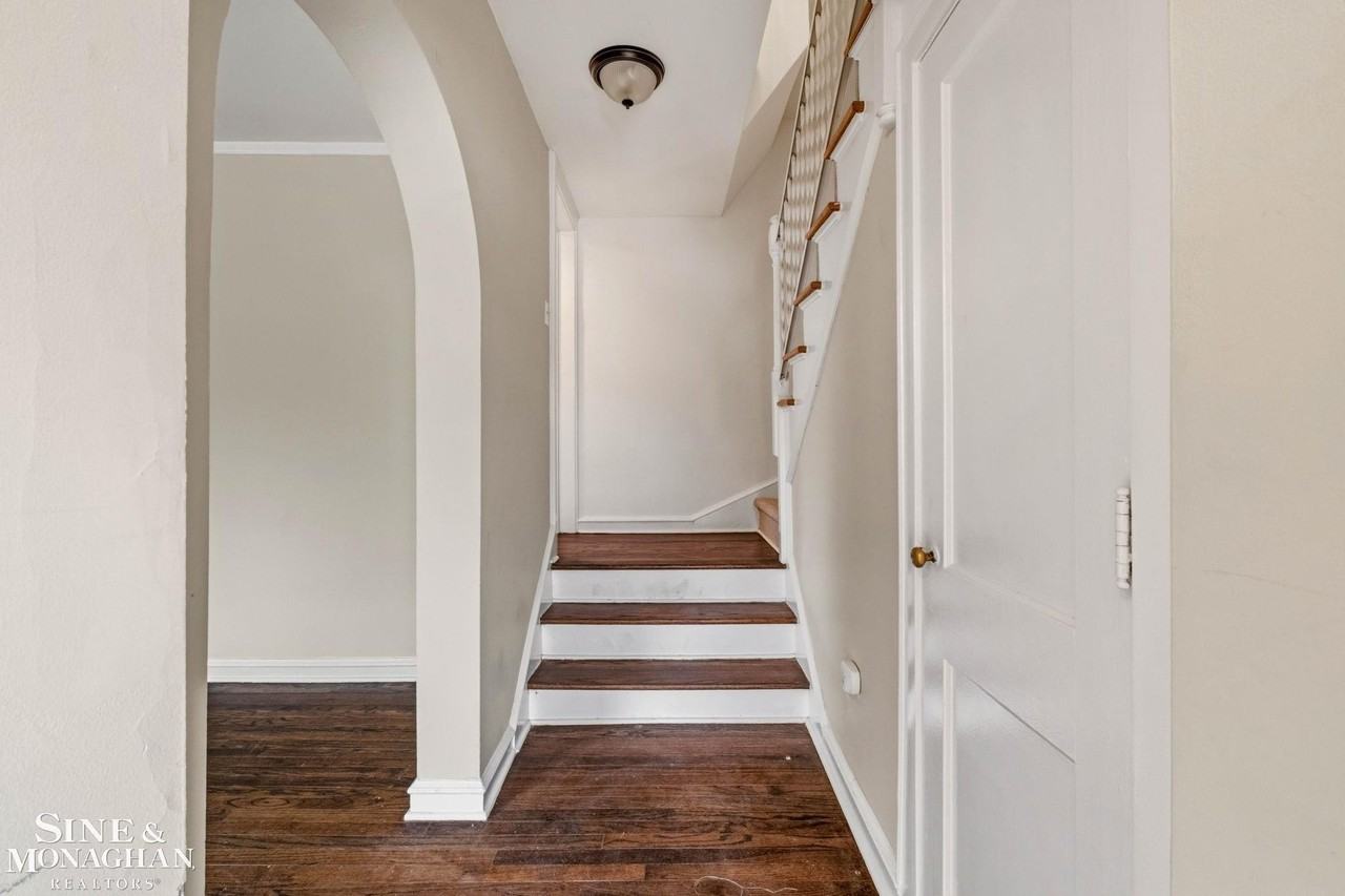 377 Rivard Blvd - Photo 3 of 44
