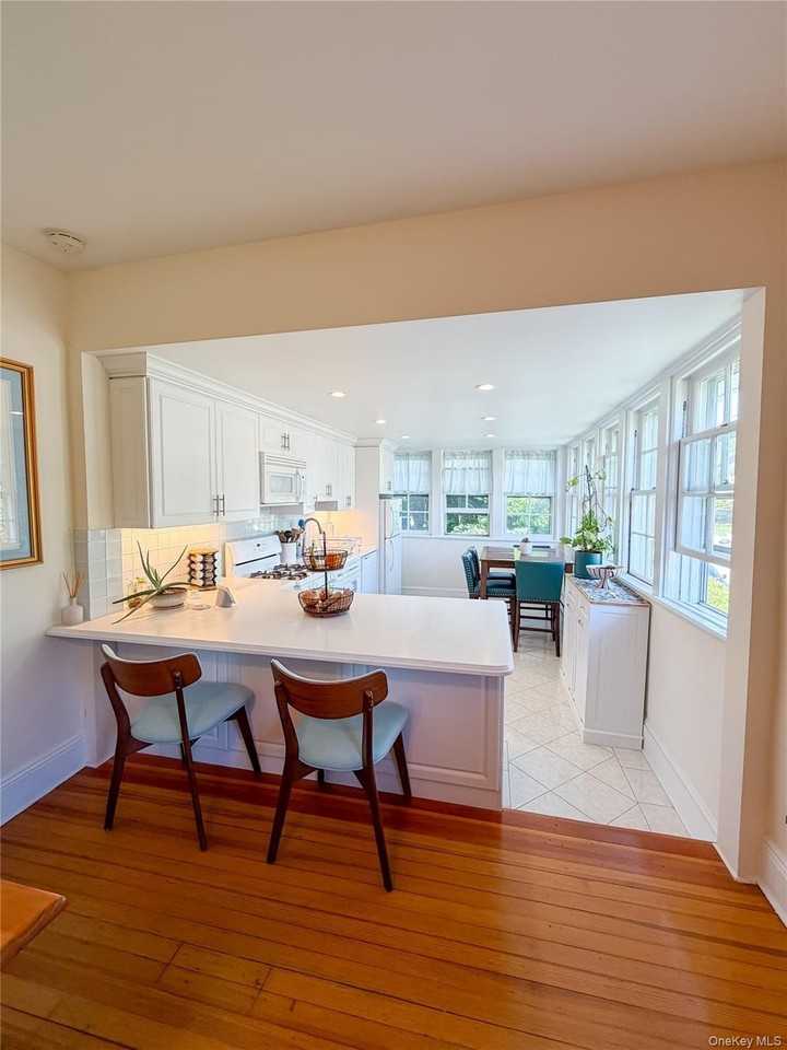 43 W Neck Rd #1 - Photo 5 of 12