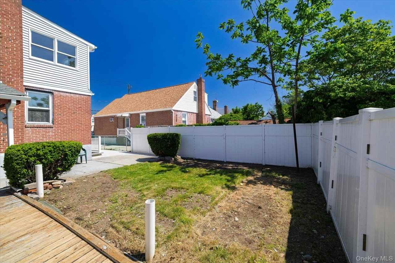 191 Raff Ave - Photo 7 of 25