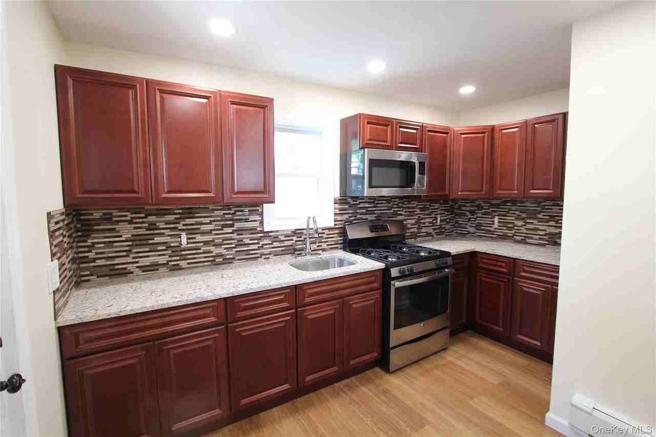 12 Elm Ave - Photo 3 of 12