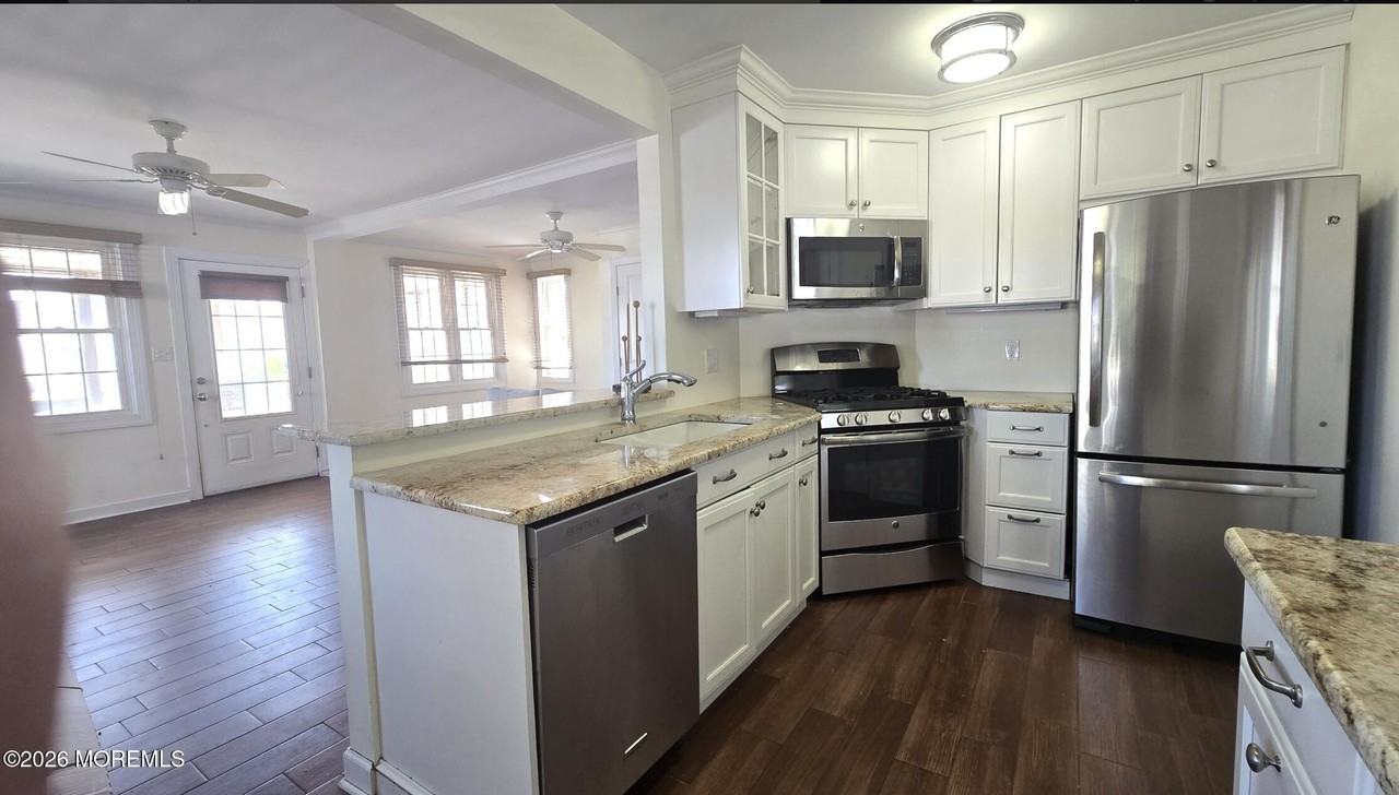 113 Kerr Ave - Photo 6 of 11