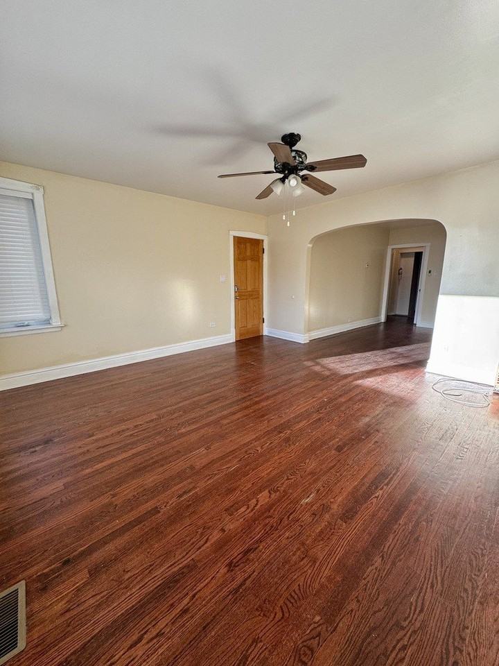6143 S Major Ave #1 - Photo 2 of 17