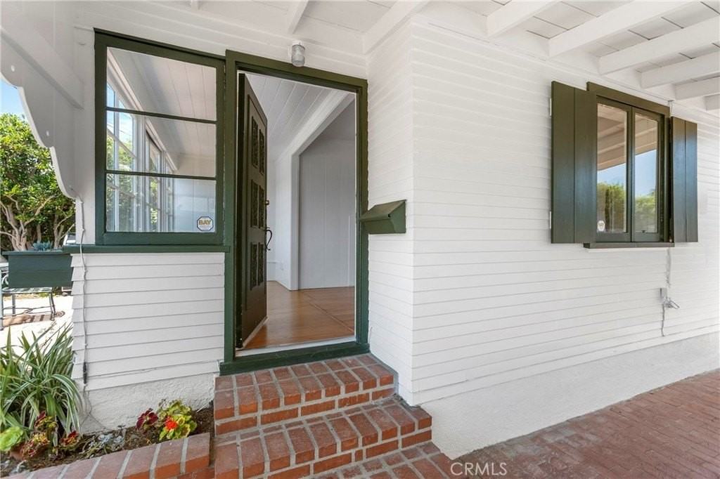 477 Mountain Rd - Photo 3 of 17