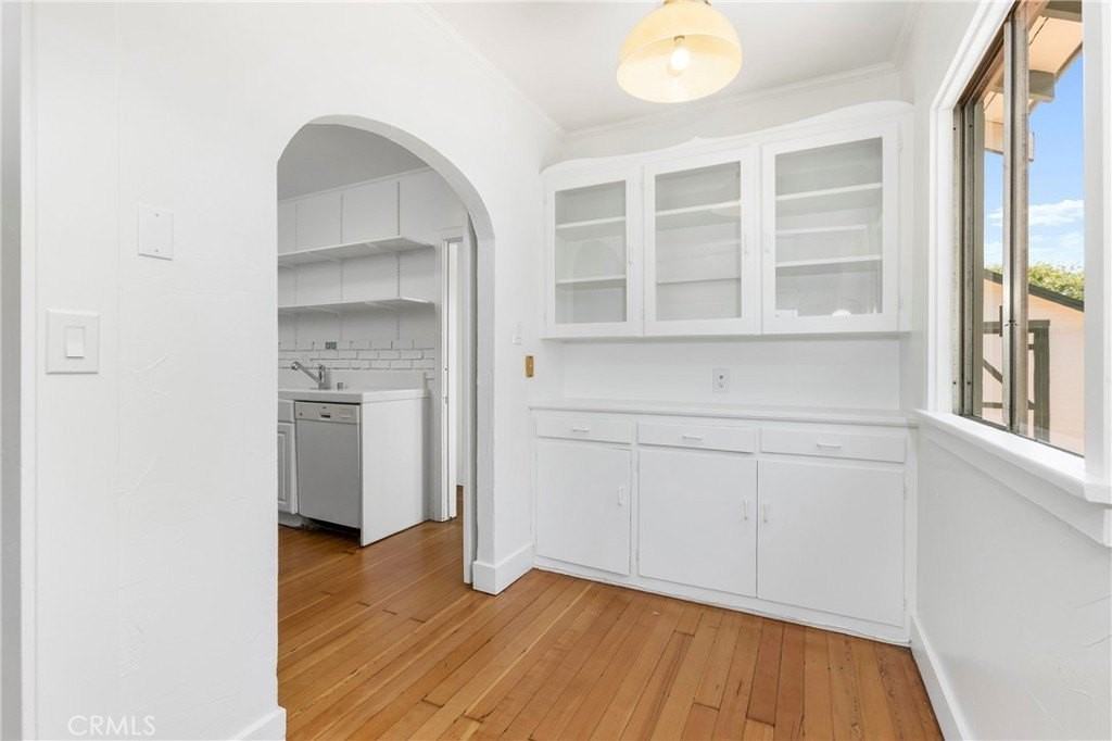 477 Mountain Rd - Photo 5 of 17