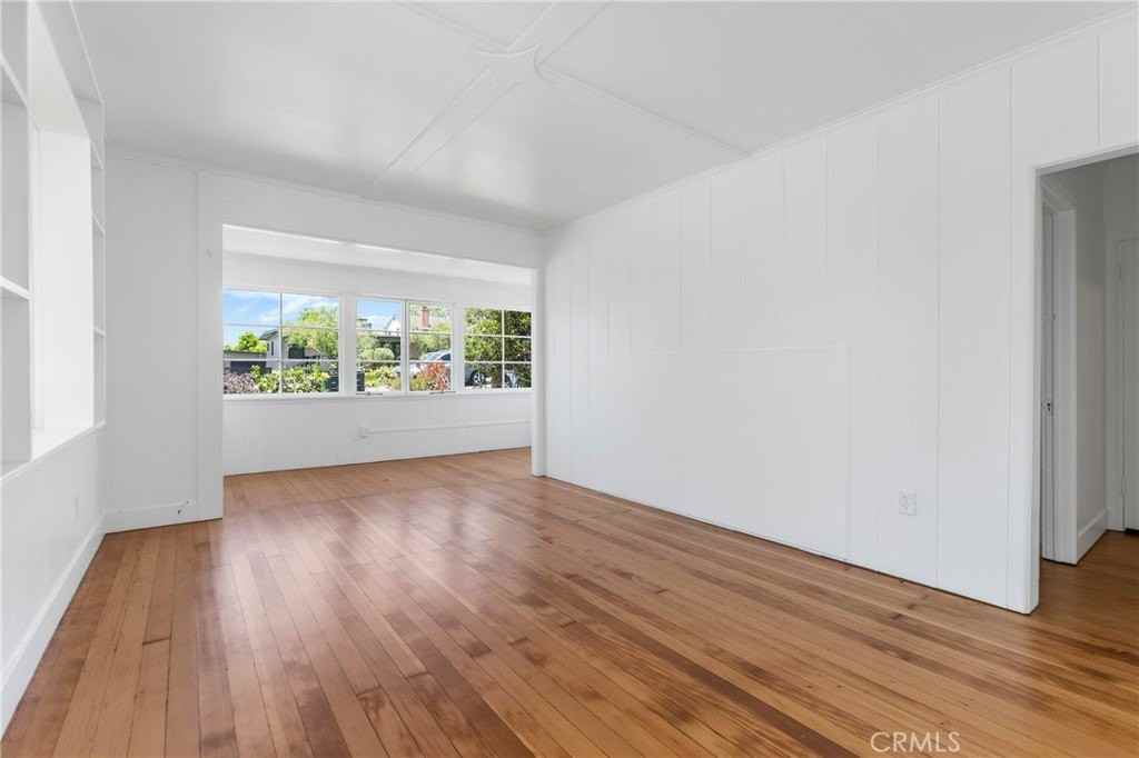 477 Mountain Rd - Photo 7 of 17