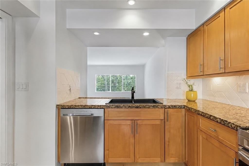 322 Sugar Pine Ln #322 - Photo 6 of 19