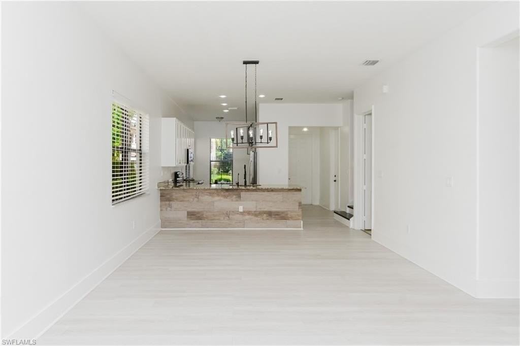 5360 Brin Way - Photo 4 of 43
