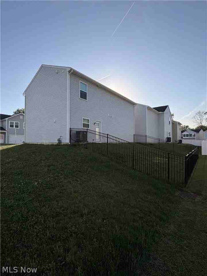 677 Crossings Ln - Photo 5 of 23