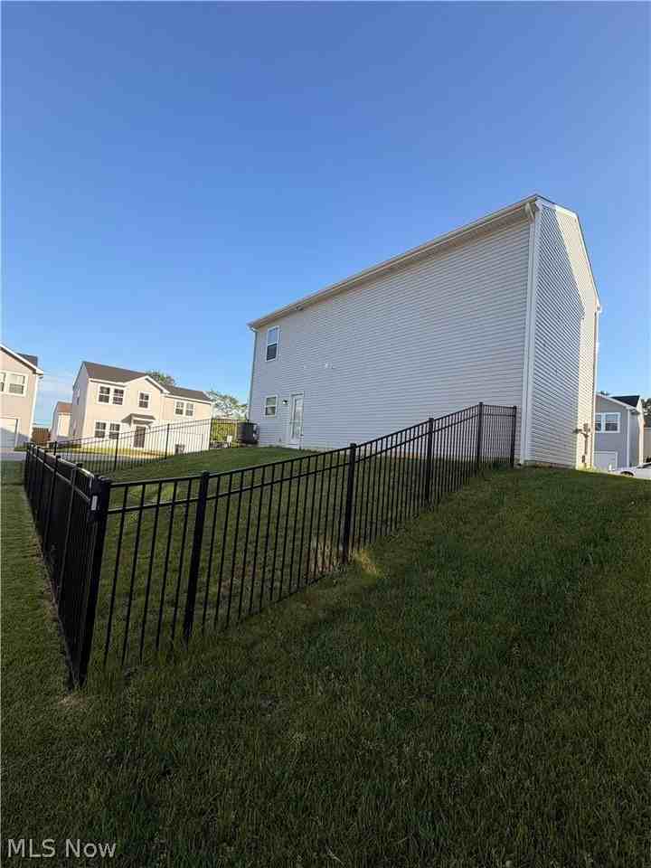 677 Crossings Ln - Photo 6 of 23