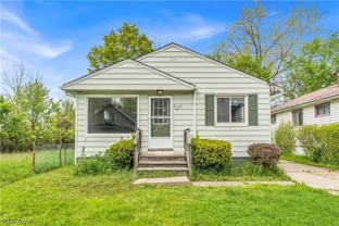 16605 Glenpark Ave - Photo 1 of 1