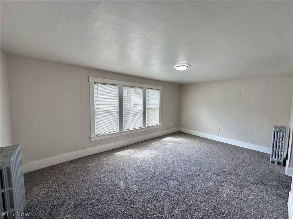 191 Rhodes Ave - Photo 2 of 6