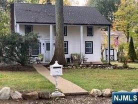 6 Standish Ln - Photo 1 of 1