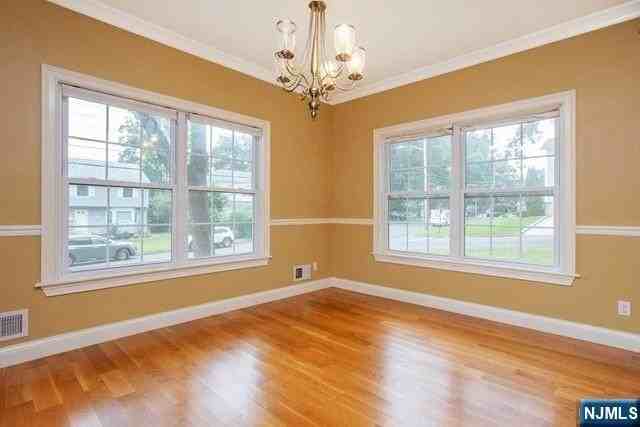 23 Clark St - Photo 7 of 20