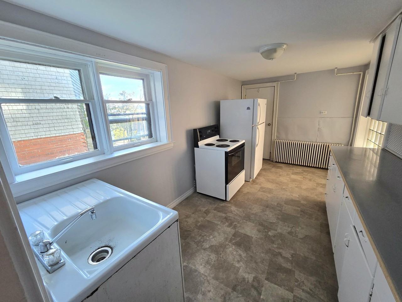 79 Hazen St #79 - Photo 4 of 16